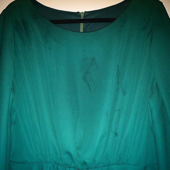 Green dress by Normony Design - Picture 5 of 11